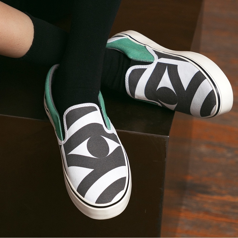 BLANX Dr. Alderete Diablito Slip-on | XY unisex mens 10